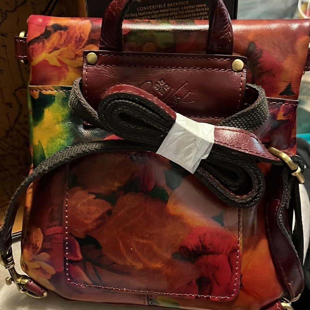 Patricia Nash 100% leather convertible, backpack, and credit card wallet, new - Picture 5 of 15